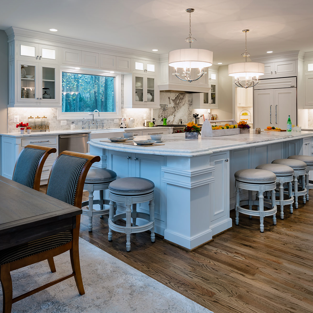 Shedding Light on Kitchen Lighting Regulations in the UK Taskarchitekten